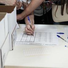 Υποψήφιοι προσέρχονται στις πανελλαδικές εξετάσεις