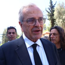 Ο Αντώνης Σαμαράς στη δίκη για τον θάνατο του Σήφη Βαλυράκη