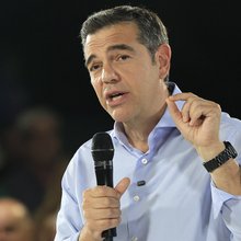 Ο Αλέξης Τσίπρας σε ομιλία στην Κοκκινιά
