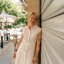 Η Αλεξάνδρα Σδούκου πέρα από την πολιτική: Μητρότητα, στιλ και η συνέντευξη για δουλειά που δεν ξέχασε ποτέ