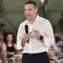 Ο Αλέξης Τσίπρας στο Περιστέρι