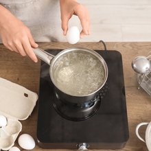 Το μαγείρεμα αυγών απευθείας σε κρύο νερό δεν είναι το ίδιο με το βραστό νερό -Ποια είναι η διαφορά