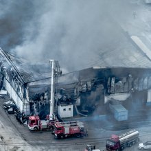 Φωτιά σε εργοστάσιο στον Ασπρόπυργο