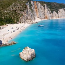 Η παραλία Φτέρη στην Κεφαλονιά