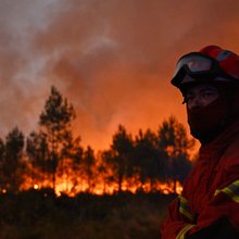 Πυρκαγιές στο Λαντόν της νοτιοδυτικής Γαλλίας
