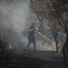 Κρίσιμο 48ωρο με «Hot-Dry-Windy»: Ισχυροί άνεμοι, ζέστη, ξηρασία «απειλούν» με φωτιές 27 περιοχές