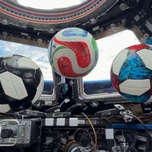 Η NASA θα στείλει μια μπάλα στη Σελήνη αν κατακτήσουν οι ΗΠΑ το Μουντιάλ 