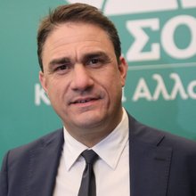 Ο Κώστας Τσουκαλάς