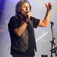 Ο Βασίλης Παπακωνσταντίνου σε συναυλία