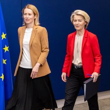 Η επικεφαλής της ευρωπαϊκής διπλωματίας Κάγια Κάλας και η πρόεδρος της Κομισιόν, Ούρσουλα Φον ντερ Λάιεν