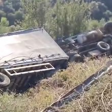 Τραγωδία στη Λακωνία: Νεκρός ο οδηγός φορτηγού που έπεσε σε γκρεμό -Τραυματίστηκε ο συνοδηγός