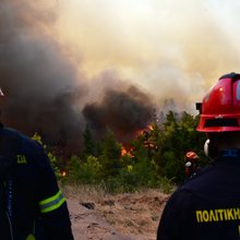 Φωτιές: Πολύ υψηλός κίνδυνος και την Τετάρτη 5/8 -Σε Red Code η Αττική, η Εύβοια, η Λέσβος και η Χίος