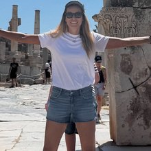 Την αρχαία πόλη της Εφέσου επισκέφθηκε η Μαριέττα Χρουσαλά