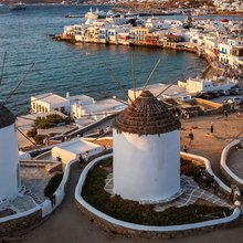 Υπό αστυνομική φρούρηση η Πολεοδομία Μυκόνου -Θα γίνει έλεγχος στα αρχεία της υπηρεσίας