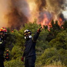 Φωτιά στην περιοχή του Aγίου Νεκταρίου μετά την επέκταση της απο το Πόρτο Γερμενό