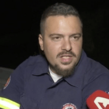 Εθελοντής πυροσβέστης που βρισκόταν στην πρώτη γραμμή σώζοντας άλλες κατοικίες, επέστρεψε και βρήκε το δικό του σπίτι ολοσχερώς καμένο / ALPHATV
