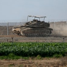 Ισραηλινό τανκ στα σύνορα με τη Γάζα