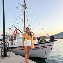 Το παρεό αλλιώς: Η Σταματίνα Τσιμτσιλή μας δείχνει τον πιο κομψό τρόπο να το φορέσουμε