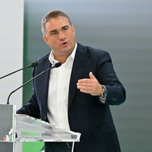 Ο Κώστας Τσουκαλάς 