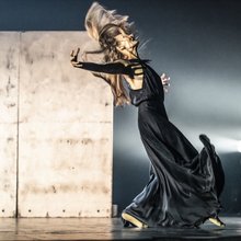 «Αντιγόνη» Παρασκευή και Σάββατο στην Επίδαυρο από τον Άλαν Λουσιέν Όγεν -Βίντεο από το Αρχαίο Θέατρο