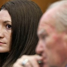 Ποια είναι η Lindsay Clancy: Η μητέρα που σκότωσε τα 3 παιδιά της και απέκτησε ένα «κίνημα» υποστηρικτών