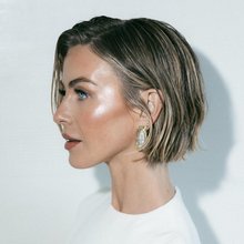 Η Julianne Hough Φωτογραφία/ Instagram: @juleshough