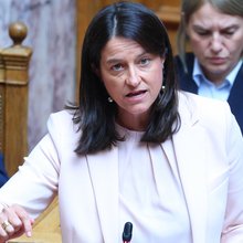 Κεραμέως: «Λήξαν το θέμα με το επίδομα ανεργίας» -Κόντρα με Χρηστίδη για τα εσωκομματικά ΝΔ και ΠΑΣΟΚ