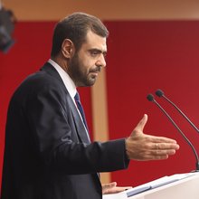 Μαρινάκης: Δεν υπάρχει κυβερνητική πρόταση για κατάργηση ή περιορισμό του επιδόματος ανεργίας
