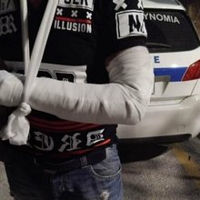 ταξιτζής σπασμένο χέρι