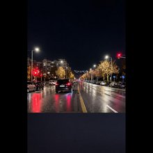 SUV κόκκινο