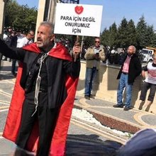 Ο απόστρατος αστυνομικός που έβαλε τέλος στη ζωή του σε διαδήλωση στην Άγκυρα