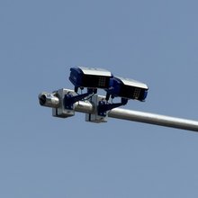 Κάμερες ελέγχου τροχαίων παραβάσεων σε φωτεινό σηματοδότη 