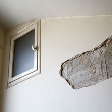Ζημιές σε κτίριο στην Κυψέλη