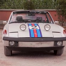 Η ελληνική Porsche που έγινε σταρ της τηλεόρασης, έσπασε τα ρεκόρ αλλά έμεινε στα αζήτητα -Γιατί δεν έδωσε κανείς ούτε 10.000 ευρώ για να την αποκτήσει