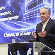 Ο Τάκης Θεοδωρικάκος