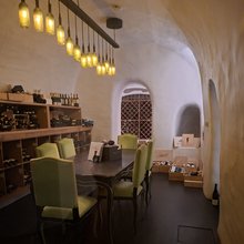 Ενα ξενοδοχείο μέσα σε μοναστήρι στη Σαντορίνη: 12 μοναχές με όρκο σιωπής -Βρεθήκαμε στη Selene Vedema