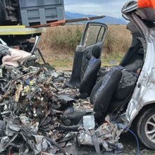 Σφοδρό τροχαίο με έναν νεκρό στη Δράμα -Αδιανόητες εικόνες, κόπηκε στη μέση το αυτοκίνητο [εικόνες]