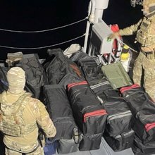 Το Λιμενικό κατέσχεσε 360 κιλά κάνναβης σε ιστιοφόρο ανοικτά της Χίου