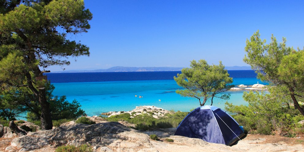 Κάμπινγκ σε 5+2 απίθανες τοποθεσίες της Ελλάδας: Γαλαζοπράσινα νερά, διαμονή στη φύση, ύπνος κάτω από τα αστέρια - iefimerida.gr
