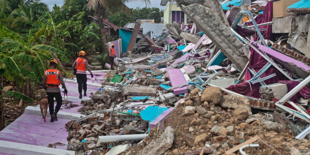 Ινδονησία: Στους 56 οι νεκροί από τον σεισμό των 6,2 Ρίχτερ | ΚΟΣΜΟΣ |  iefimerida.gr