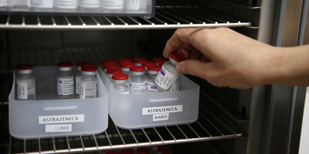 Πανεπιστήμιο Οξφόρδης: Αναστέλλει τις δοκιμές του εμβολίου AstraZeneca στα παιδιά | ΕΛΛΑΔΑ