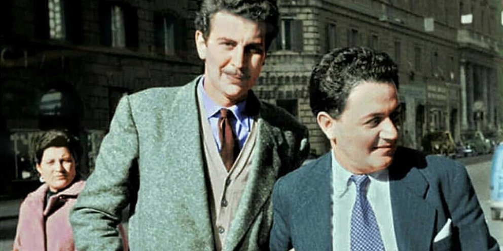 Σπάνιο κλικ: Μπιθικώτσης, Θεοδωράκης, Ζαμπέτας και Χατζιδάκις στην Μαγική Πόλη [εικόνα] | ΖΩΗ - Vimarsana News