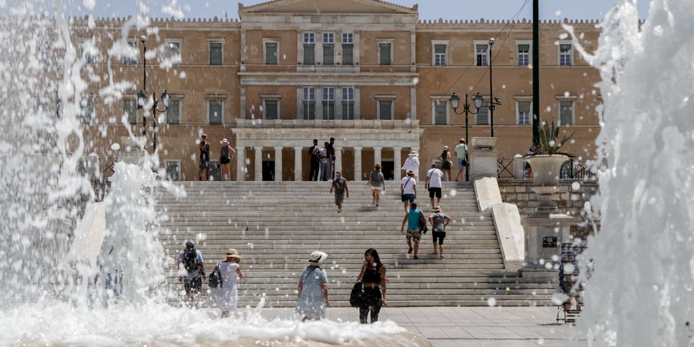 Τζανάκης: Γιατί ενδέχεται να υπάρξει μείωση των κρουσμάτων από τα μέσα Σεπτεμβρίου | ΕΛΛΑΔΑ - Vimarsana News
