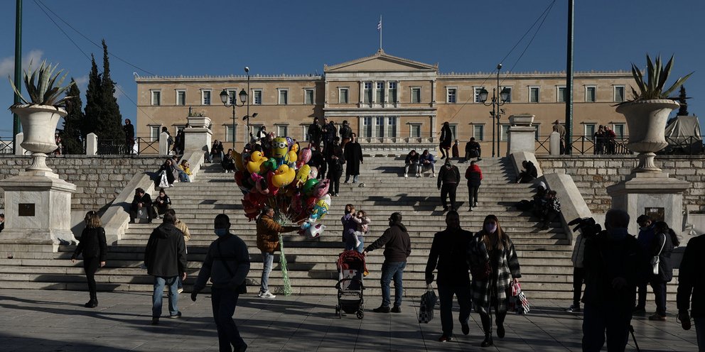 karantina-boyli-plateia-kosmos.jpg?itok=