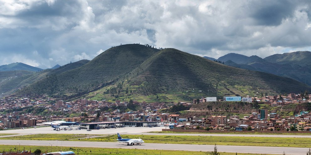 Αεροφωτογραφία του Διεθνούς Αεροδρομίου Alejandro Velasco Astete στο Κούσκο