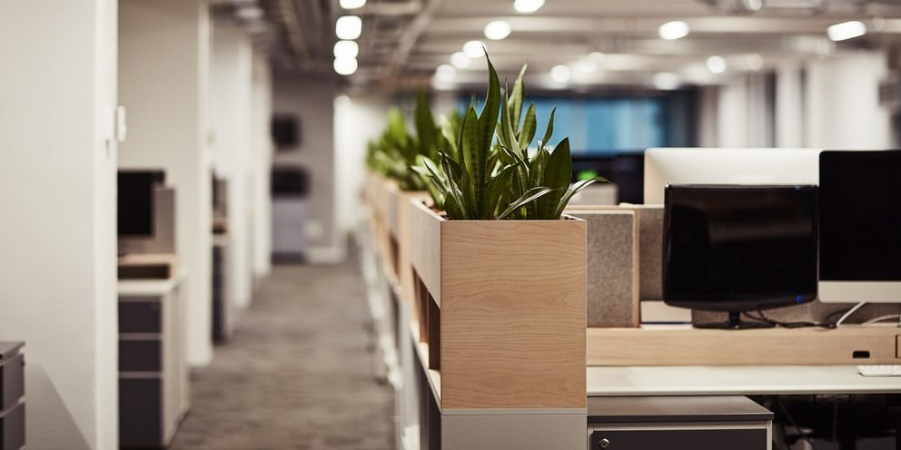 Γραφείο έτοιμο να υποδεχθεί εργαζόμενους