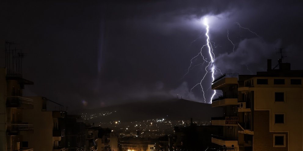 Κεραυνοί βράδυ