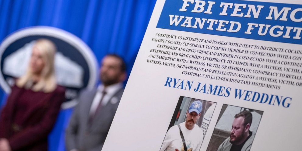 Η αφίσα του FBI με το όνομα και τα στοιχεία του Ράιαν Γουέντινγκ στη λίστα με τους 10 πιο καταζητούμενους εγκληματίες / Πηγή: Imago