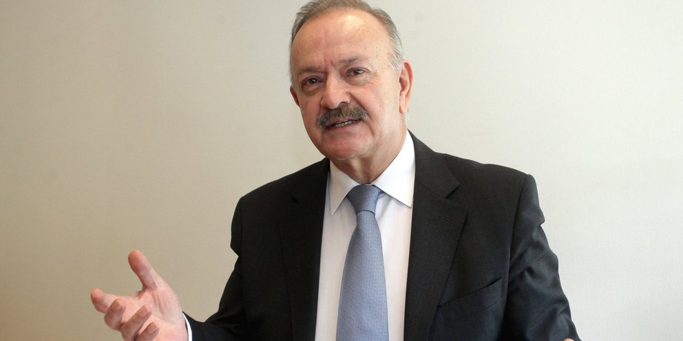 Δημήτρης Σταμάτης