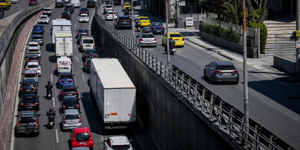 Κίνηση οχημάτων στον Κηφισό 